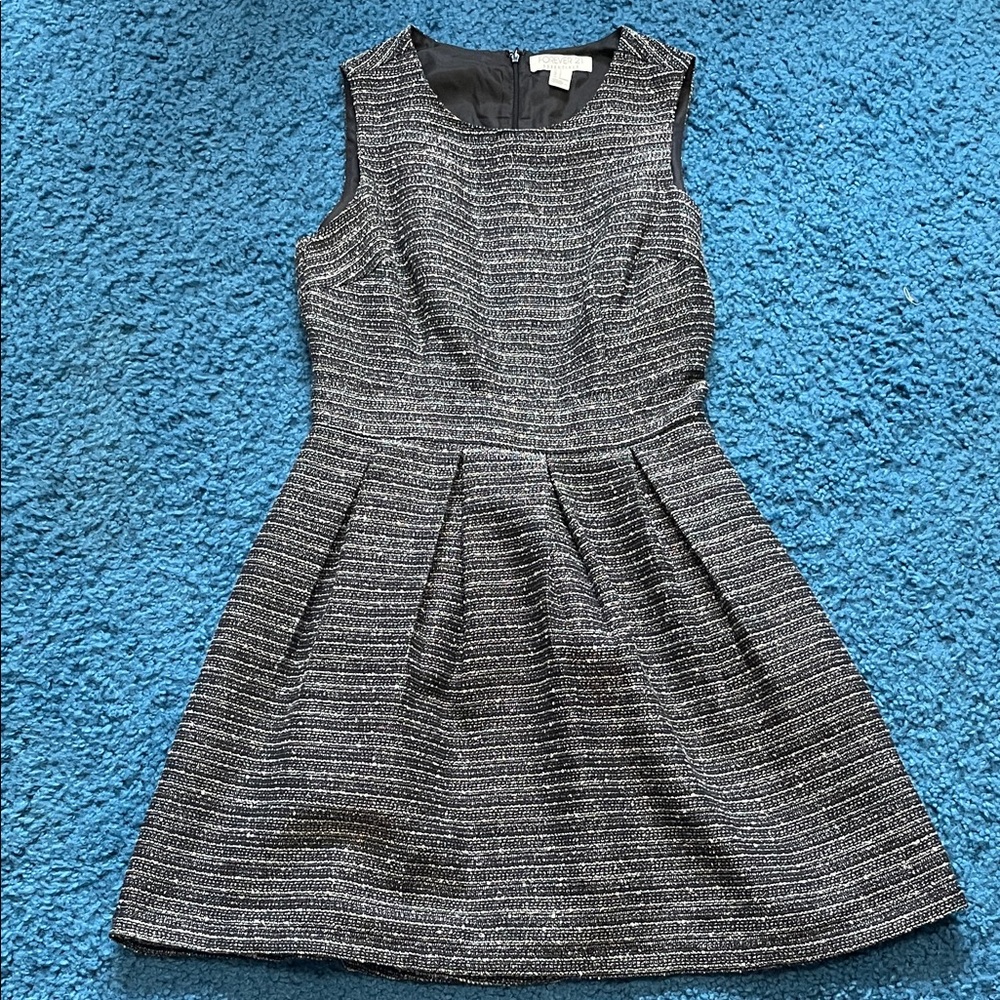 Forever 21 Black and Gray Sleeveless Dress